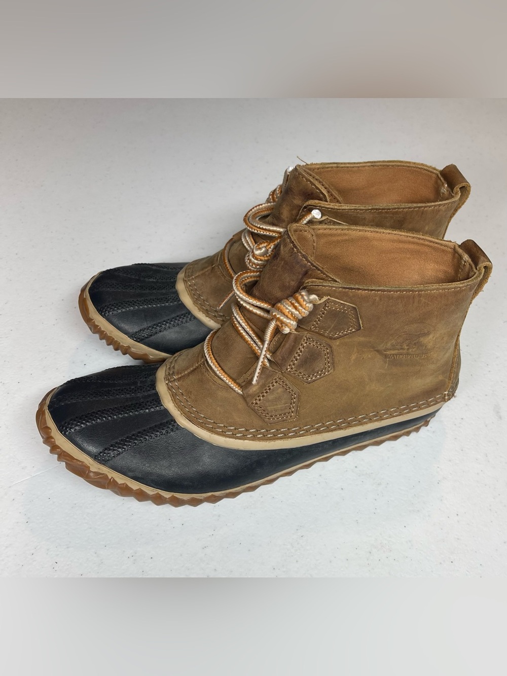 Sorel Out 'N About ankle duck boots W 7.5